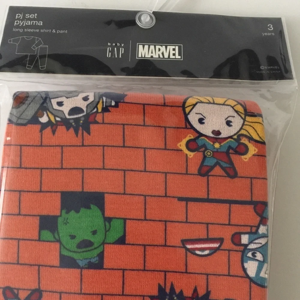 Baby Gap Marvel 2 piece Pajama Set Size 2 years